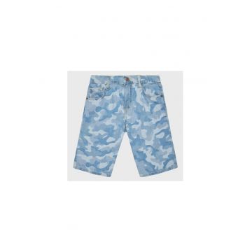 Pantaloni scurti din denim cu model camuflaj