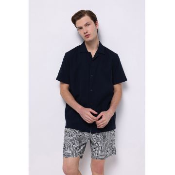 Pantaloni scurti de baie cu model in dungi Pantaloni scurti de baie cu model in dungi