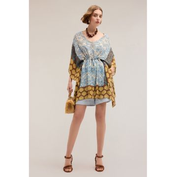 Rochie scurta de plaja cu decolteu in V Rochie scurta de plaja cu decolteu in V