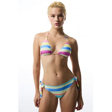 Sutien cu cupe triunghiulare si model in dungi Sutien cu cupe triunghiulare si model in dungi