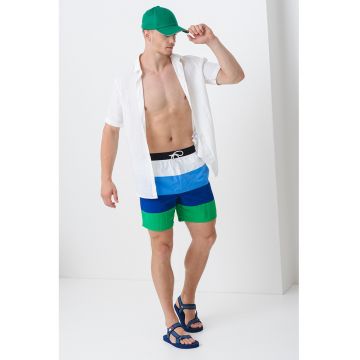 Pantaloni scurti de baie cu model cu dungi Pantaloni scurti de baie cu model cu dungi