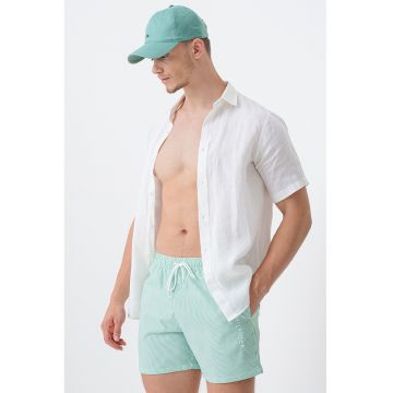 Pantaloni scurti de baie cu model in dungi Pantaloni scurti de baie cu model in dungi