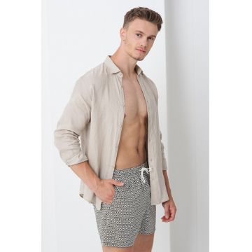 Pantaloni scurti de baie cu model si buzunare laterale Pantaloni scurti de baie cu model si buzunare laterale