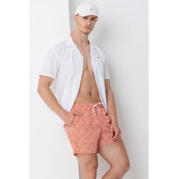Pantaloni scurti de baie cu model si buzunare laterale Pantaloni scurti de baie cu model si buzunare laterale