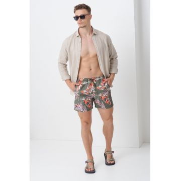 Pantaloni scurti de baie cu model si buzunare laterale Pantaloni scurti de baie cu model si buzunare laterale