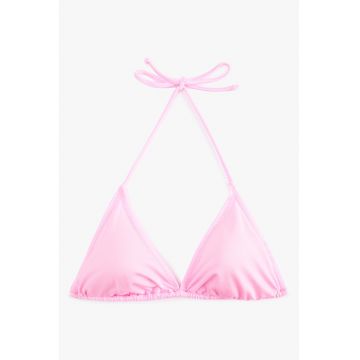 Sutien de baie cu cupe triunghiulare Sutien de baie cu cupe triunghiulare